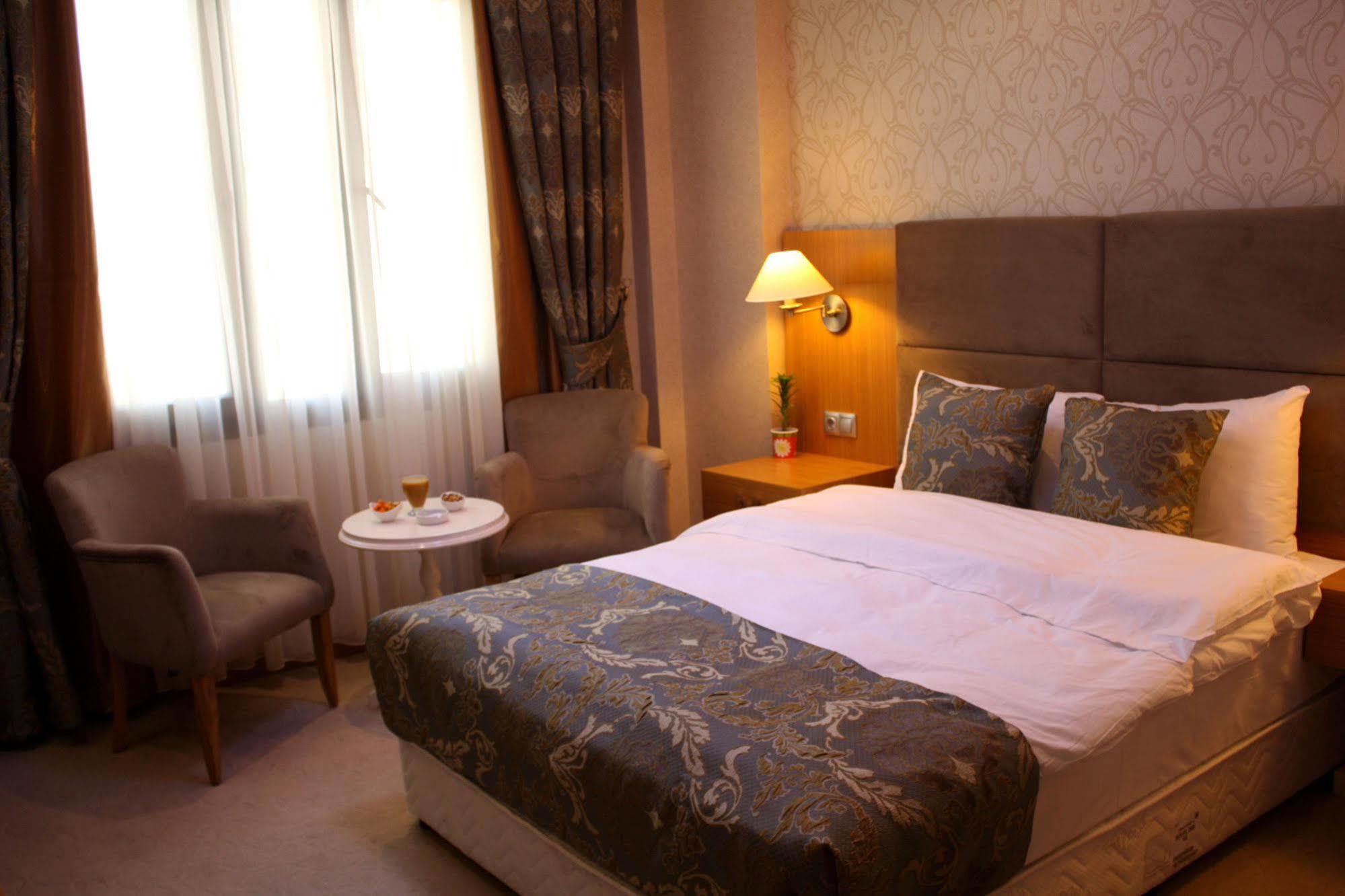 Adana Yukselhan Hotel Buitenkant foto